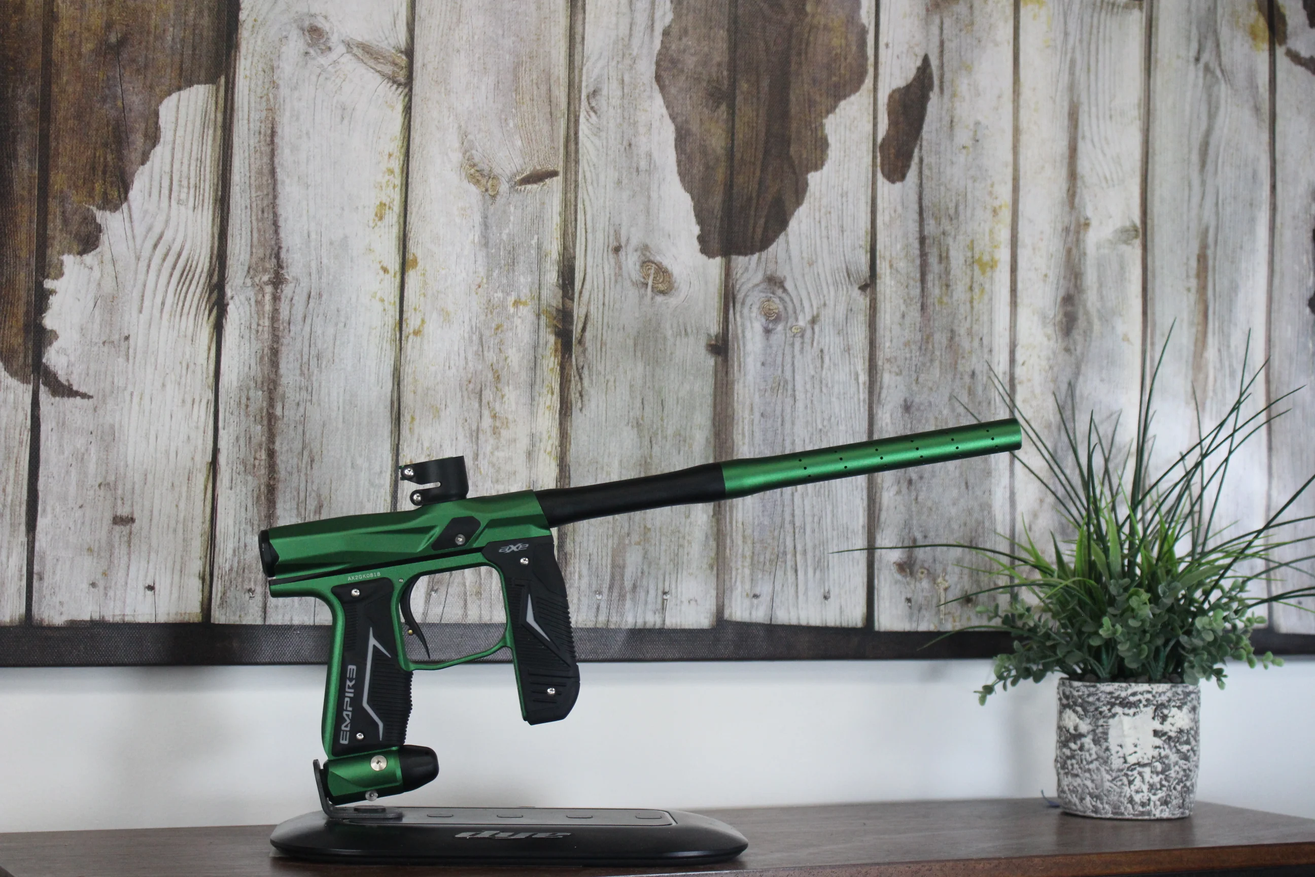 Empire Axe 2.0 - Dark Green/Black