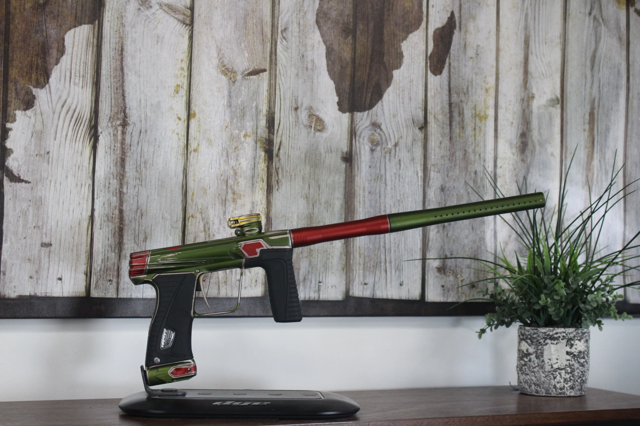Planet Eclipse Gtek 180R - Fett