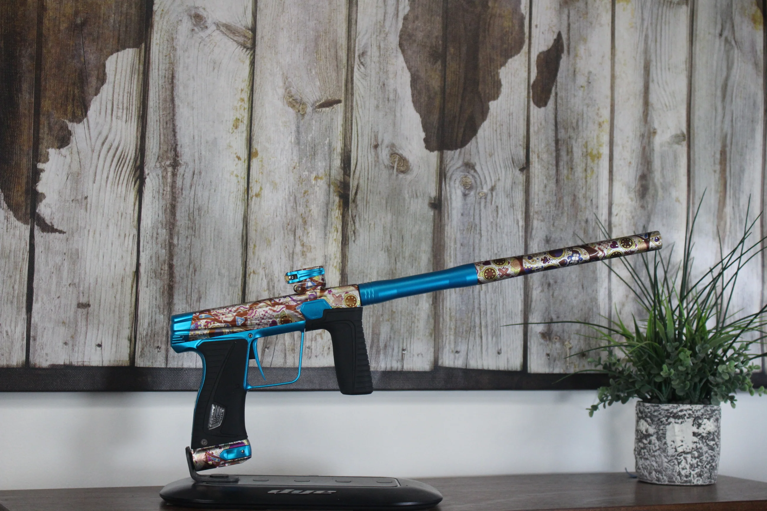 Planet Eclipse Gtek 180R - LE Sugar Skull